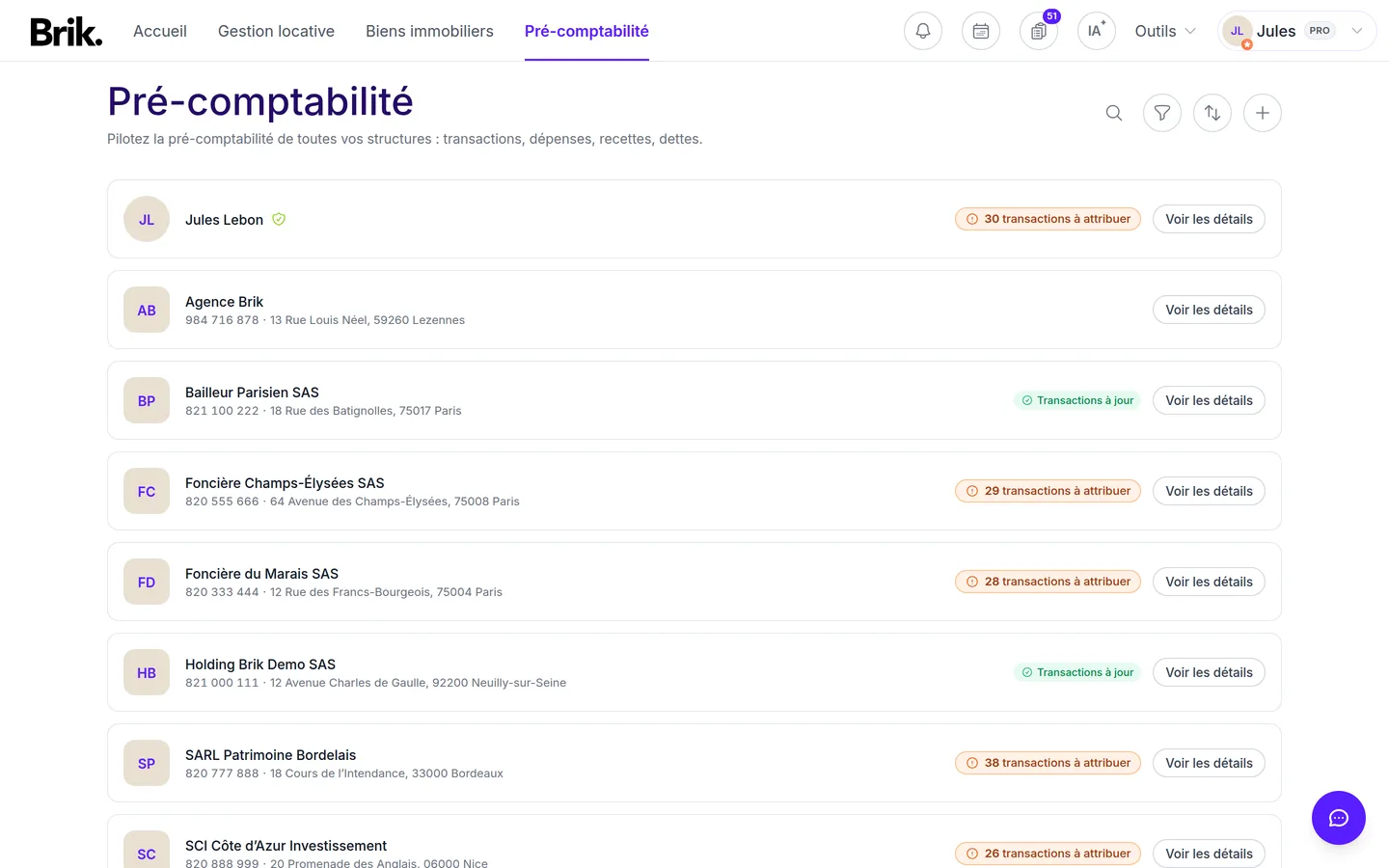 Page Pré-comptabilité de Brik listant les structures avec leur compteur de transactions à attribuer